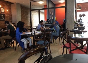 हेलो, सुन्दै हुनुहुन्छ मित्र! इरानबारे तिनीहरुले तपाईंलाई ढाँटिरहेका छन्