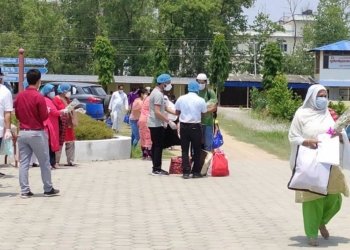 कोरोनालाई पराजित गरी बाँकेका २१ जना घर फर्किए