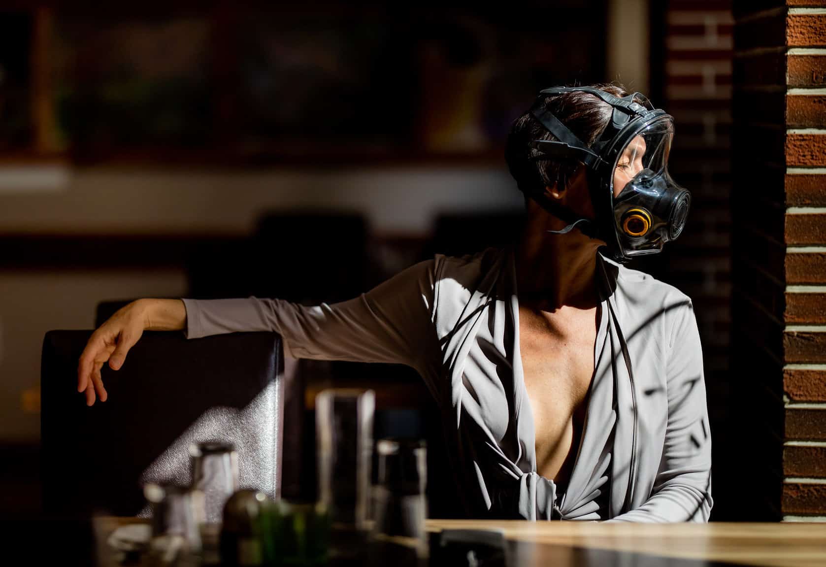 कोभिड-१९ को भाष्यको पुनरावलोकन: कसरी एउटा बाणले दुर्ग ढालिदिन्छ?