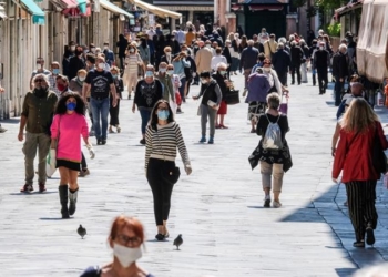 जाडोयाममा कोरोनाभाइरस महामारी ‘यूकेमा झन् खतरनाक हुनसक्ने’