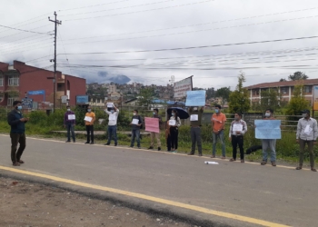 विद्यार्थीको भविष्य अन्यौल बनाएको भन्दै प्रदर्शन