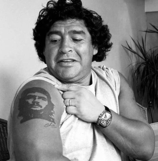 डियागो म्याराडोनाको ६० बर्षको उमेरमा निधन