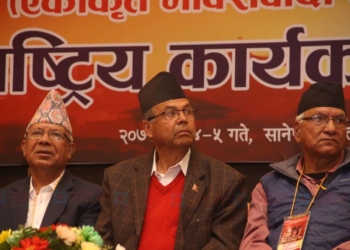 आसेपासे र धुपौरेलाई च्यापेर ओलीले गुटबन्दी गरे : खनाल