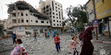 प्यालेस्टिनी जनता विरुद्ध बर्बरतापूर्ण युद्ध