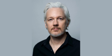 आममानिसले इन्टरनेट मार्फत सिआईएलाई सूचना दिँदैछन्: जुलियन असान्ज